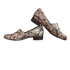 NWOT Snake print Clarks Juliet Palm size 9